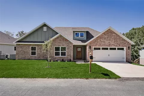 24 Kirkcudbright Ln, Bella Vista, AR 72715