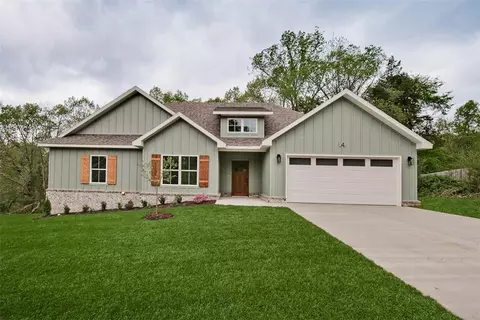 24 Kirkcudbright Ln, Bella Vista, AR 72715