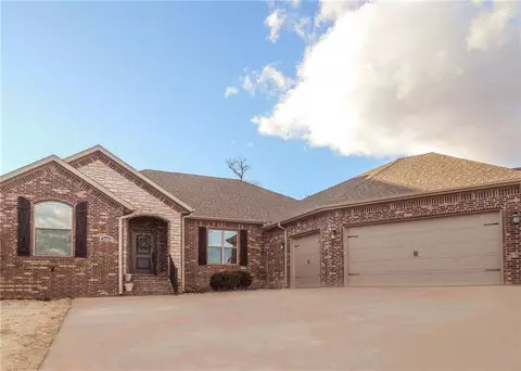 5904 SW Knotty Pine Rd, Bentonville, AR 72713