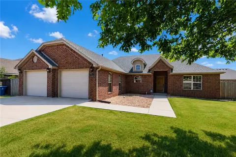 3003 SW Woodruff Ave, Bentonville, AR 72712