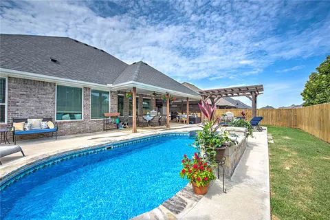 Exterior - 1400 Blue Moon Rd, Centerton, AR 72719 photo 8 of 9