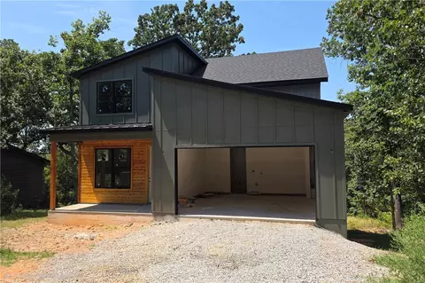 14 Stretford Dr, Bella Vista, AR 72714
