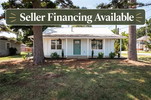 1023 S Morningside Dr, Fayetteville, AR 72701