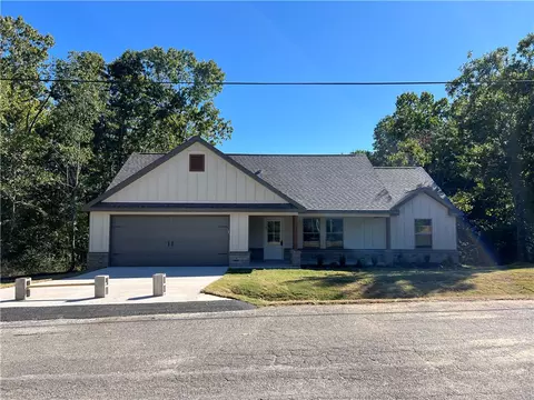 117 Salen Ln, Bella Vista, AR 72715