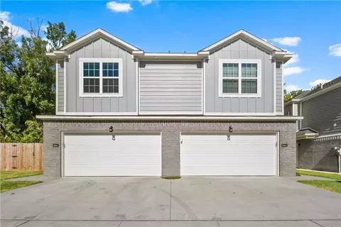 1095 S Benchmark Lane Apt 1 2 Ln #1, 2, Fayetteville, AR 72704
