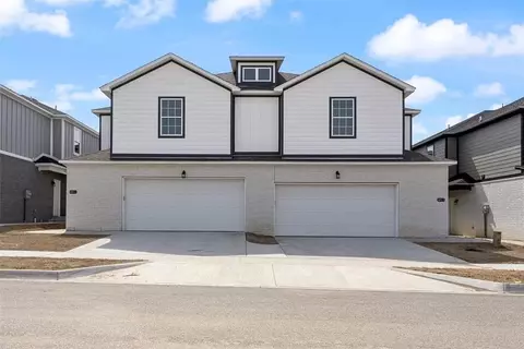 4211 W Santa Fe Sq #1 & 2, Fayetteville, AR 72704