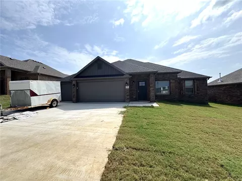 173 S Eagle Mountain St, Prairie Grove, AR 72753