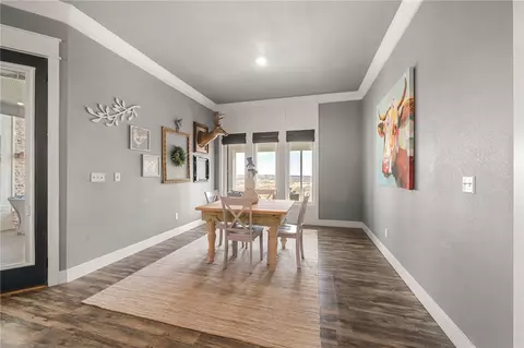 Dining - 639 Nc 1525, Compton, AR 72624 photo 2 of 3