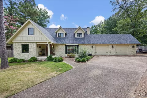 269 S Inglewood Ave, Russellville, AR 72801