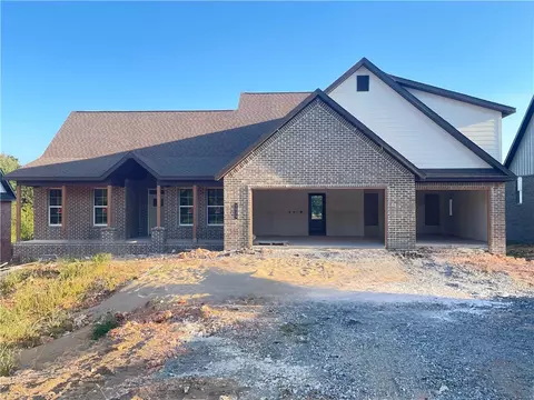 1035 NW Vaughn Rd, Bentonville, AR 72713