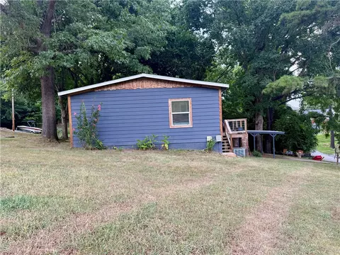 8016 Cedar Ln, Rogers, AR 72756 photo 5