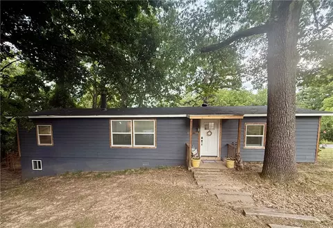 8016 Cedar Ln, Rogers, AR 72756