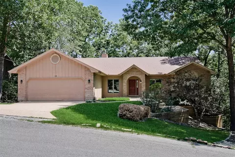15 Cambria Ln, Bella Vista, AR 72715