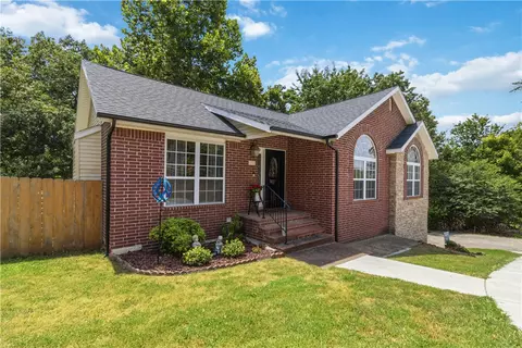 Exterior - 22549 E War Eagle Rd, Springdale, AR 72764 photo 7 of 9