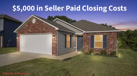 1151 E Sparrow Cir, Fayetteville, AR 72701