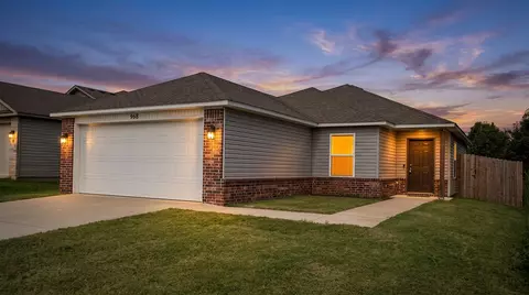 968 S Brambling Ln, Fayetteville, AR 72701