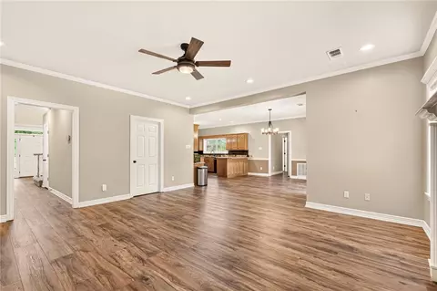 Living - 2905 Lakehill Dr, Lavaca, AR 72941 photo 4 of 5