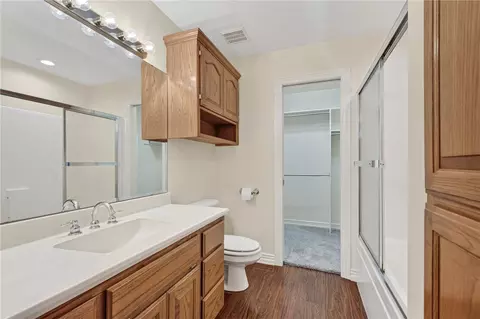 Bath - 2905 Lakehill Dr, Lavaca, AR 72941 photo 5 of 7