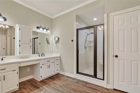 Bath - 2905 Lakehill Dr, Lavaca, AR 72941 photo 3 of 7