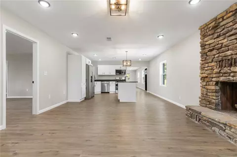 Living - 4953 Maris Loop, Harrison, AR 72601 photo 8 of 11
