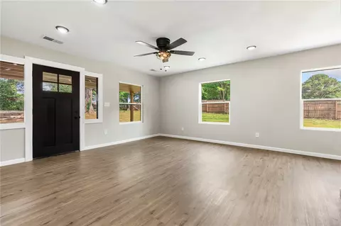 Living - 4953 Maris Loop, Harrison, AR 72601 photo 3 of 11