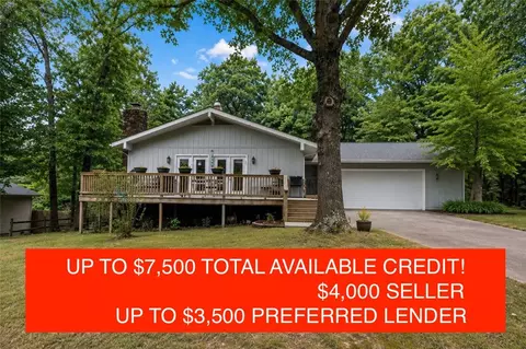 2 Blenheim Ln, Bella Vista, AR 72715