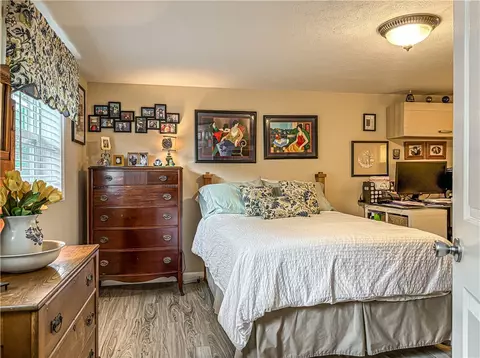 Bedroom - 504 Mclean Ave, Cotter, AR 72626 photo 3 of 4
