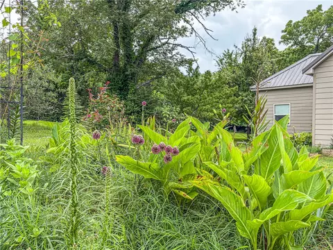 Exterior - 504 Mclean Ave, Cotter, AR 72626 photo 13 of 17
