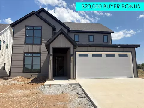 6017 S 41st St, Rogers, AR 72758