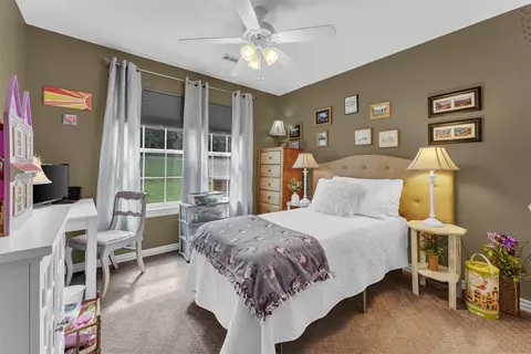 Bedroom - 33 N Cedar Pl, West Fork, AR 72774 photo 3 of 6