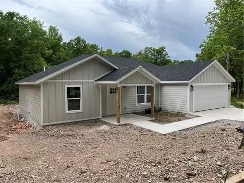 3451 Madison 8270, Huntsville, AR 72740