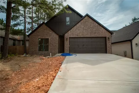 308 S Happy Hollow Rd, Fayetteville, AR 72701