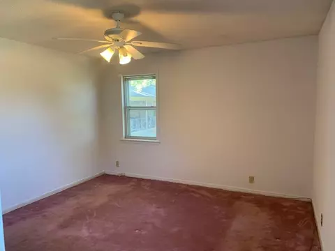 Bedroom - 402 Canaan Rd, Marshall, AR 72650 photo 3 of 6