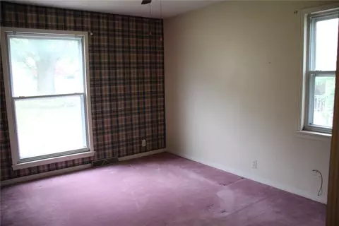 Bedroom - 402 Canaan Rd, Marshall, AR 72650 photo 4 of 6