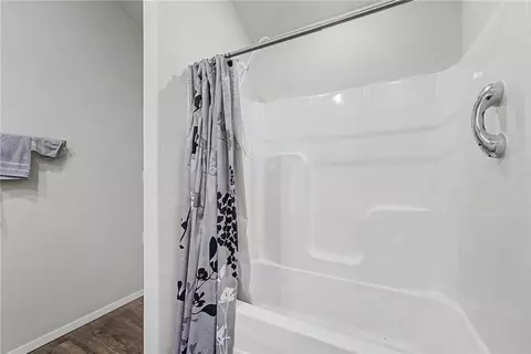 Bath - 3618 S 3rd St, Rogers, AR 72758 photo 2 of 3
