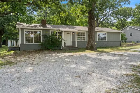 1358 N Lewis Ave, Fayetteville, AR 72703
