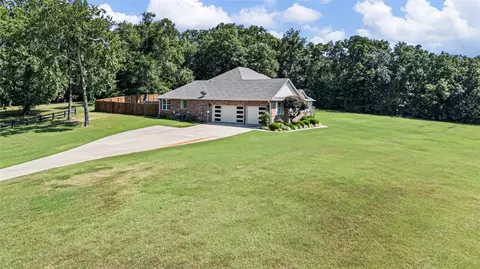 Exterior - 921 Waterfront Rd, Alma, AR 72921 photo 3 of 12
