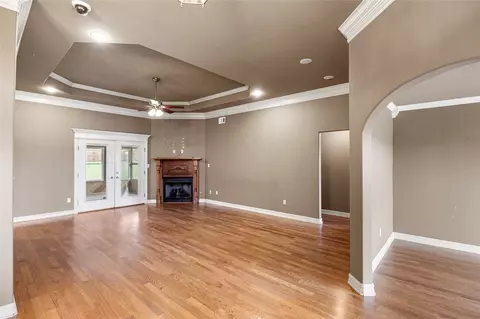 Living - 921 Waterfront Rd, Alma, AR 72921 photo 1 of 8