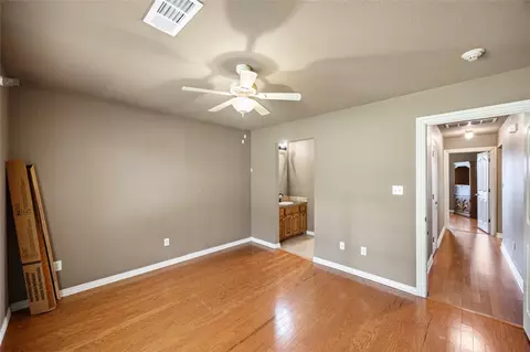 Bedroom - 921 Waterfront Rd, Alma, AR 72921 photo 7 of 8