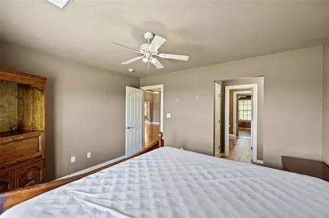 Bedroom - 921 Waterfront Rd, Alma, AR 72921 photo 5 of 8