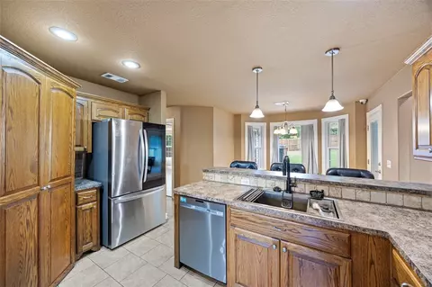 Kitchen - 921 Waterfront Rd, Alma, AR 72921 photo 1 of 2