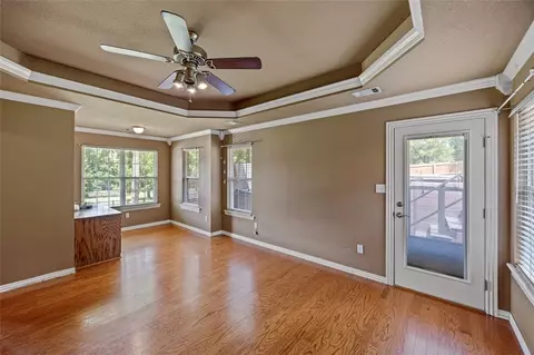 Living - 921 Waterfront Rd, Alma, AR 72921 photo 8 of 8