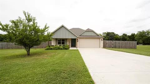 8 Mcdole Ln, Bella Vista, AR 72715