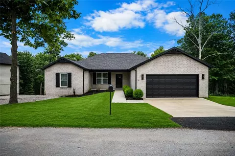 28 Berkshire Dr, Bella Vista, AR 72714