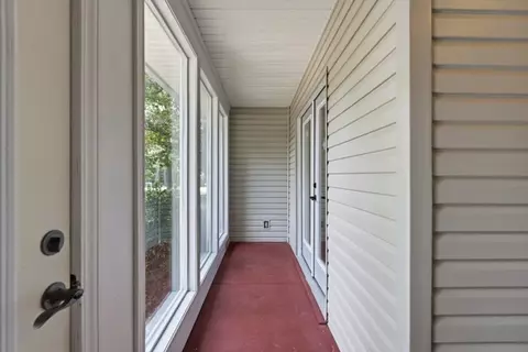 Entry Way - 8 Cloud Dr, Eureka Springs, AR 72632 photo 2 of 3