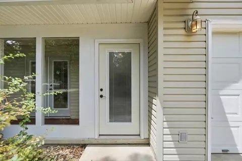 Exterior - 8 Cloud Dr, Eureka Springs, AR 72632 photo 4 of 9