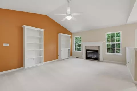 Living - 8 Cloud Dr, Eureka Springs, AR 72632 photo 2 of 5