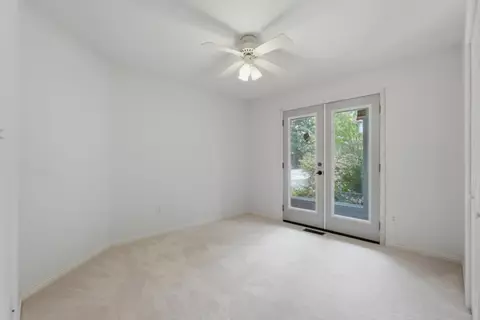 Bedroom - 8 Cloud Dr, Eureka Springs, AR 72632 photo 1 of 6