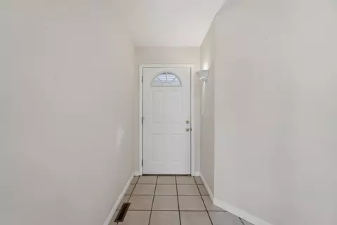 Entry Way - 8 Cloud Dr, Eureka Springs, AR 72632 photo 3 of 3