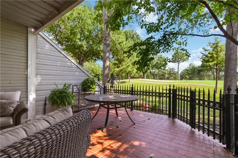 2517 E Joyce Blvd, Fayetteville, AR 72703